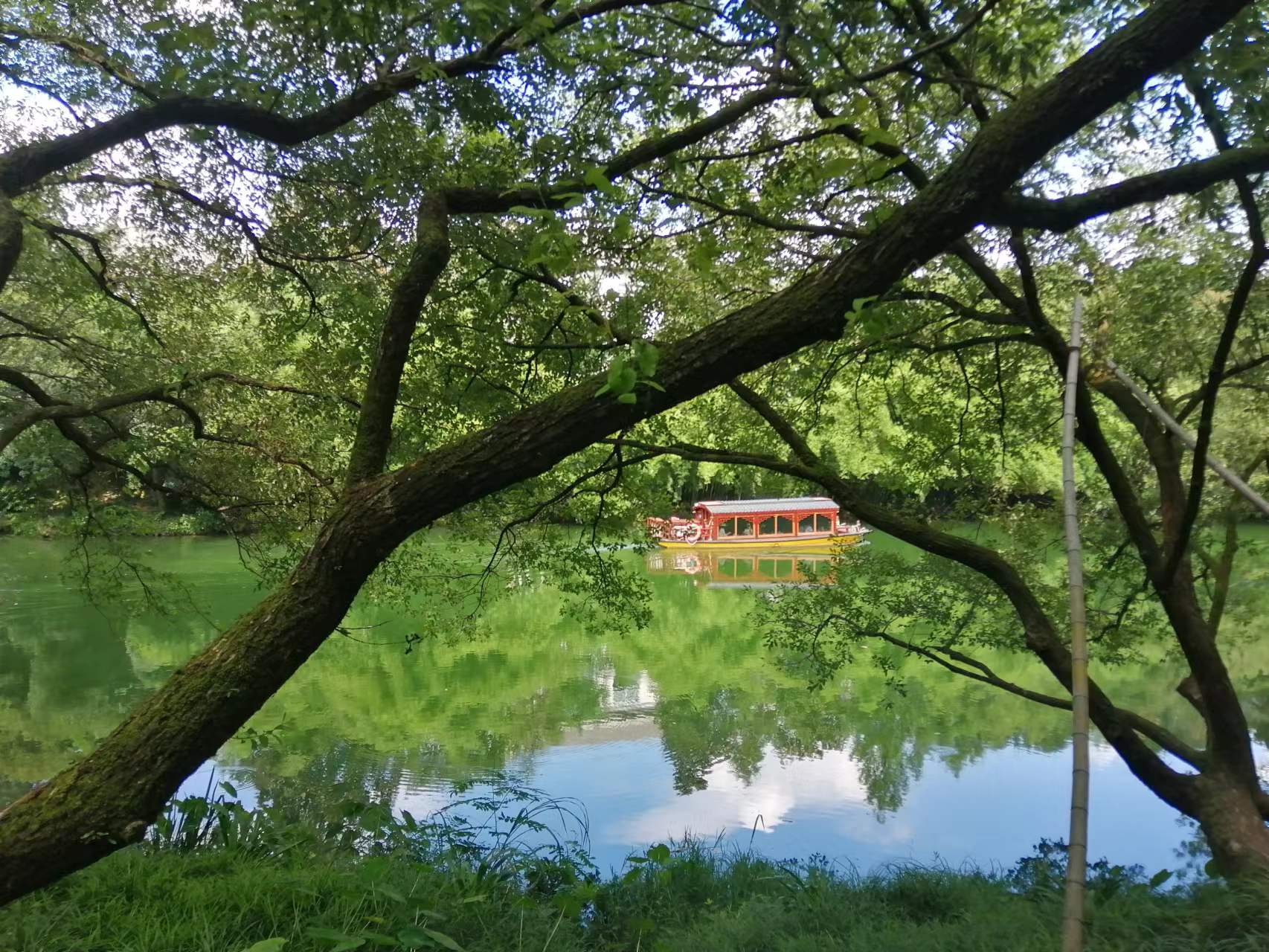 支付個(gè)人的勞務(wù)費(fèi)，發(fā)票和個(gè)稅申報(bào)扣繳別忘了